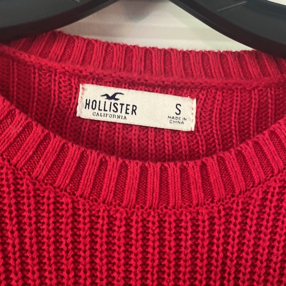Holister size small red sweater - Picture 3 of 5